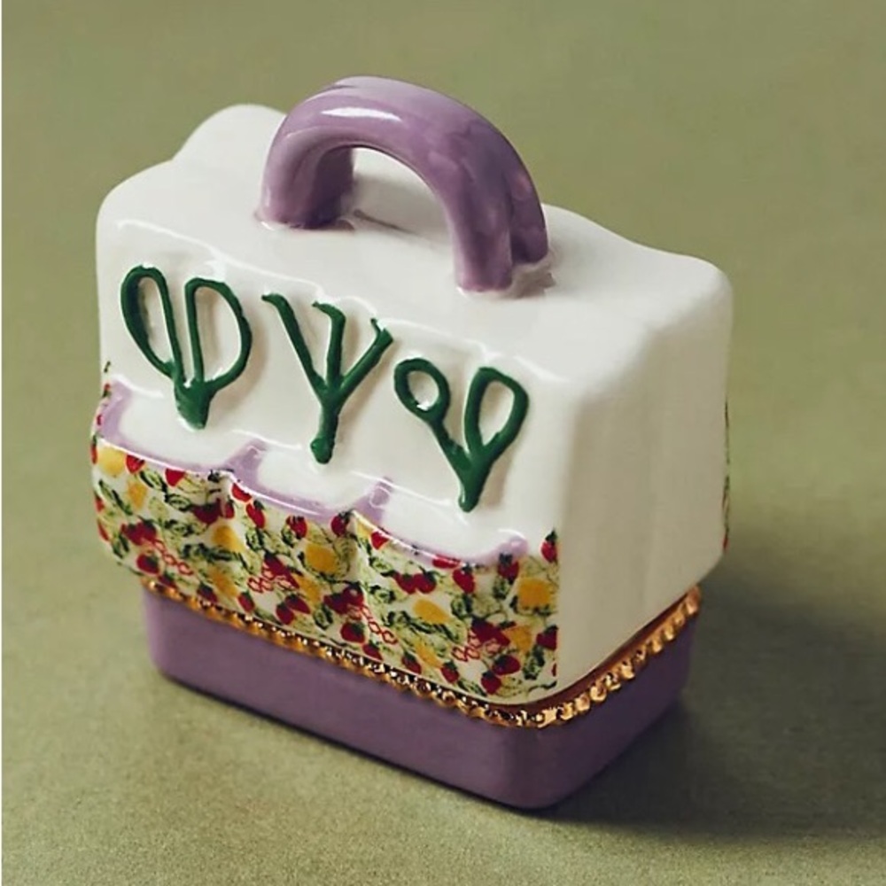Anthropologie Garden Trinket Box Jewelry Box Stoneware Gardening Bag NIB NWT